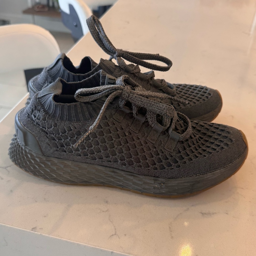Nobull Grey Knit runners